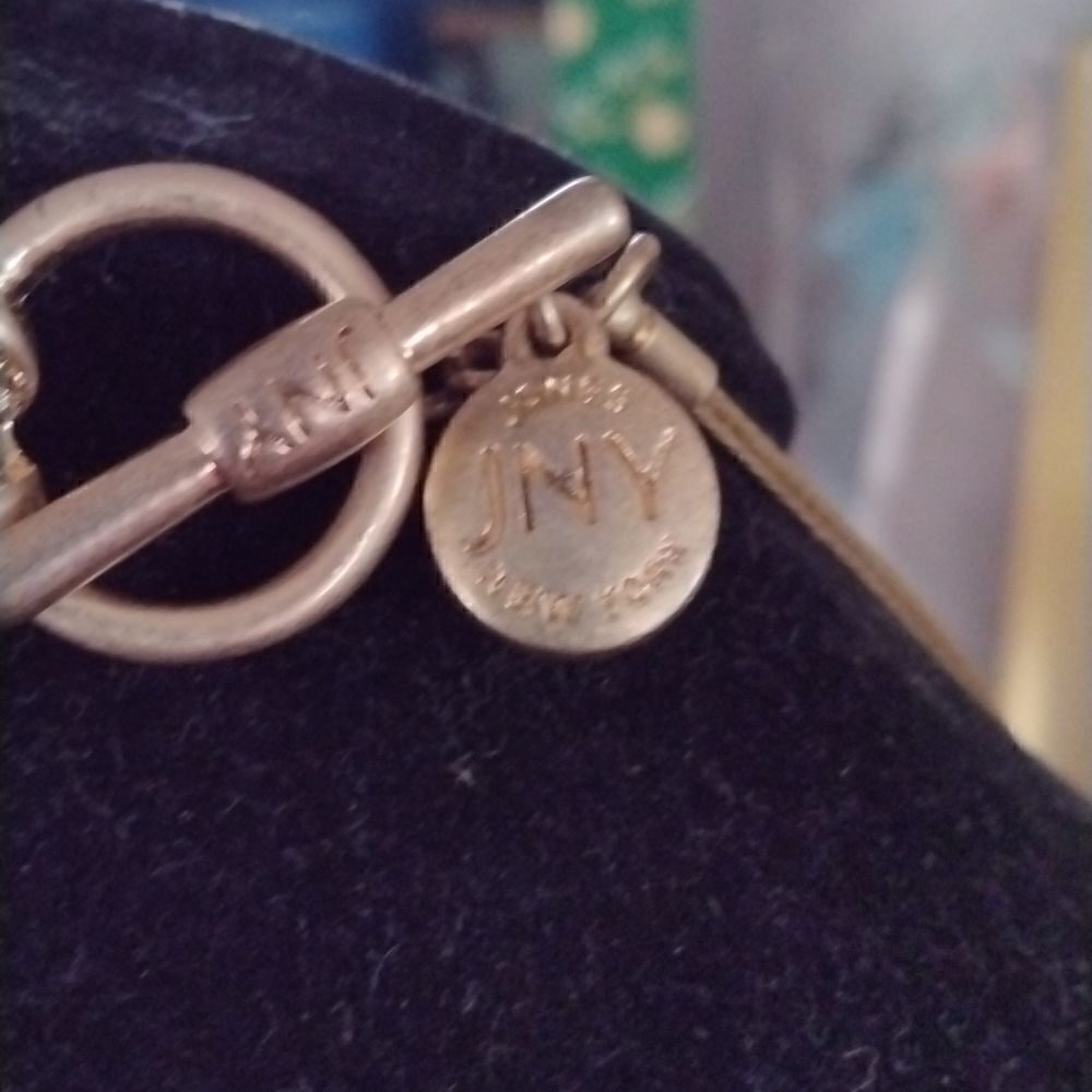 Jones New York   - Picture 5 of 6